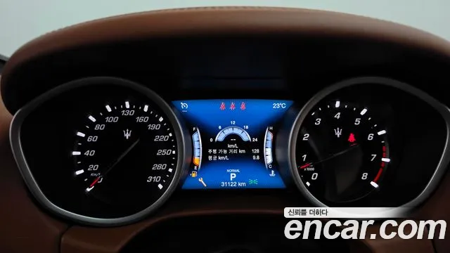 Maserati Ghibli 2019 thumb 8