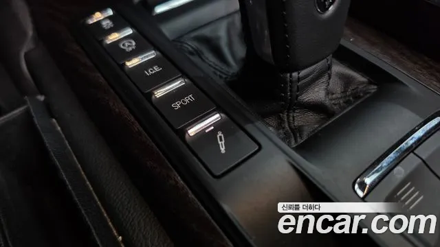 Maserati Ghibli 2019 thumb 12