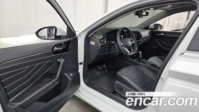 Volkswagen Jetta 2023 thumb 10