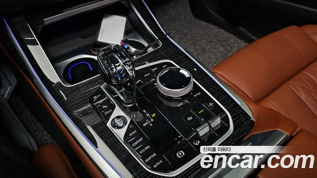 BMW X7 2022 thumb 9