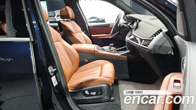 BMW X7 2022 thumb 12