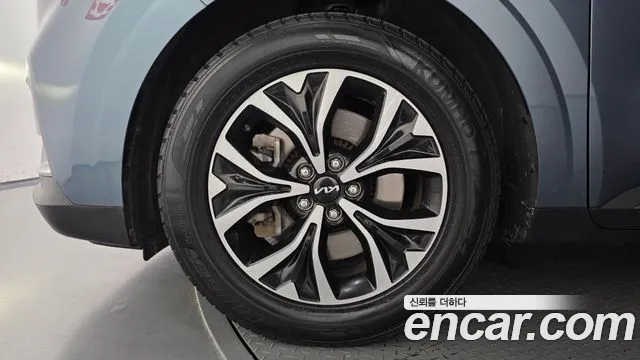 Kia Carnival 2021 thumb 5