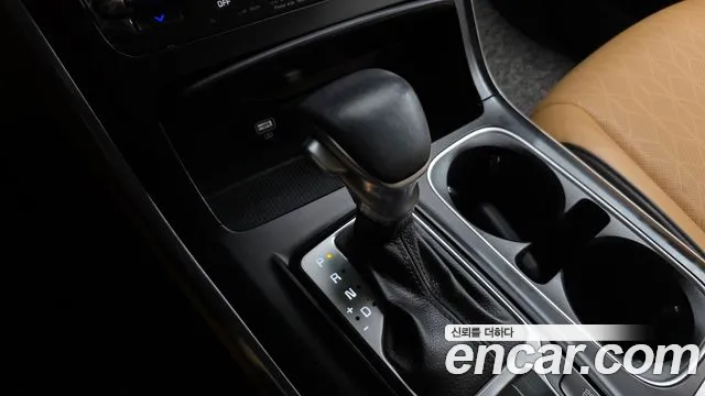 Kia Carnival 2021 thumb 9