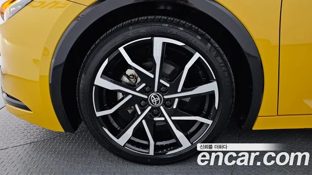 Toyota Prius 2023 thumb 5