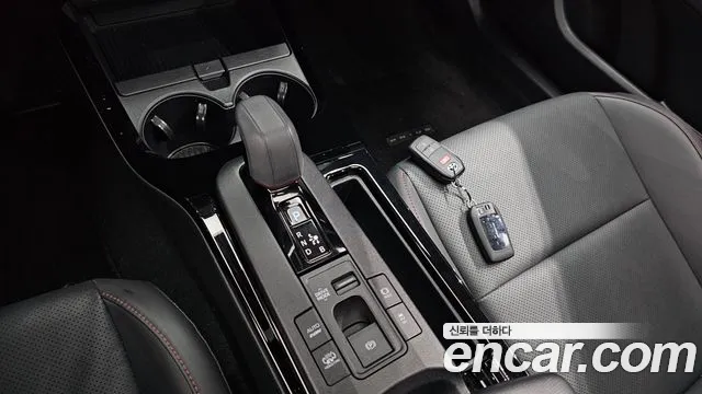 Toyota Prius 2023 thumb 9