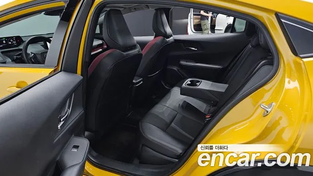 Toyota Prius 2023 thumb 12