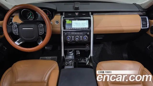 Land Rover Discovery 2017 thumb 6