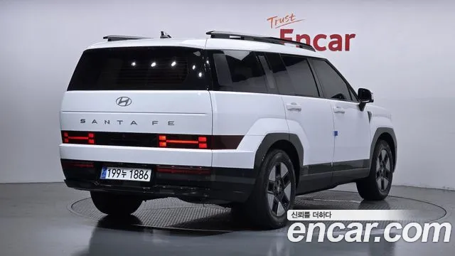 Hyundai Santa Fe 2024 thumb 2
