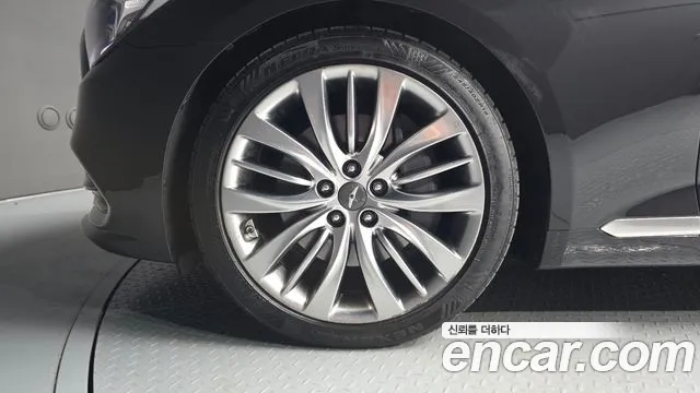 Genesis G80 2019 thumb 5