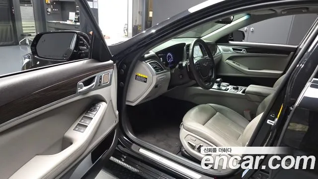Genesis G80 2019 thumb 10