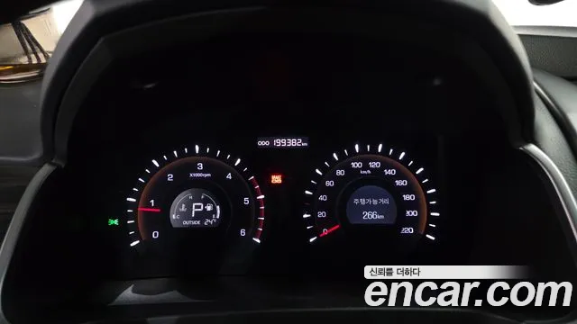 KG_Mobility_Ssangyong KORANDO 2014 thumb 8