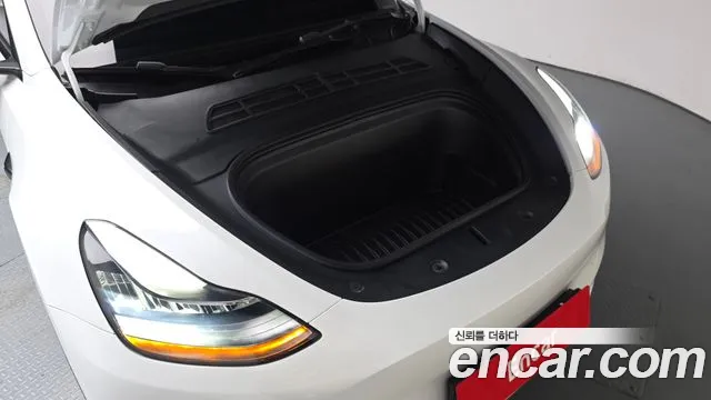 Tesla Model Y 2022 thumb 5