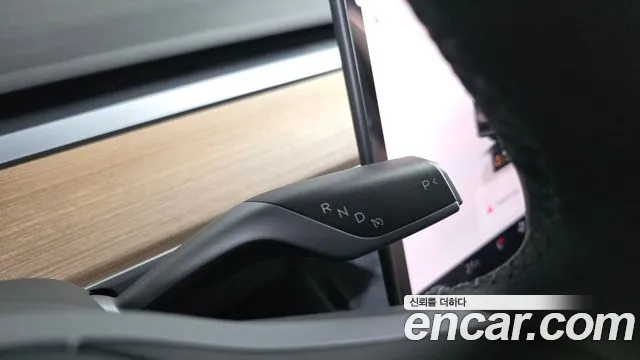 Tesla Model Y 2022 thumb 8