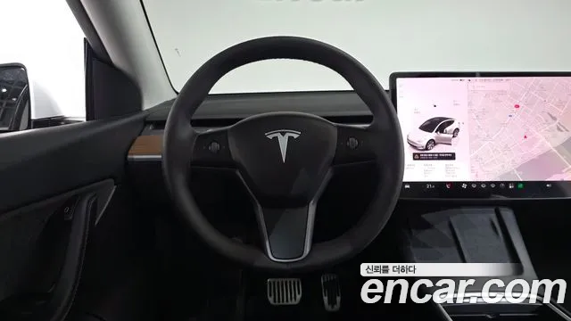 Tesla Model Y 2022 thumb 12