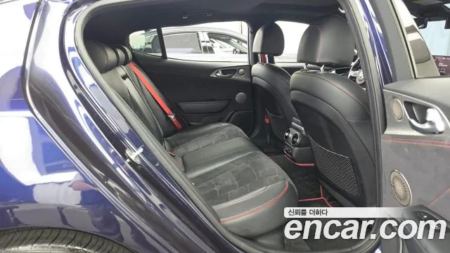 Kia Stinger 2020 thumb 12