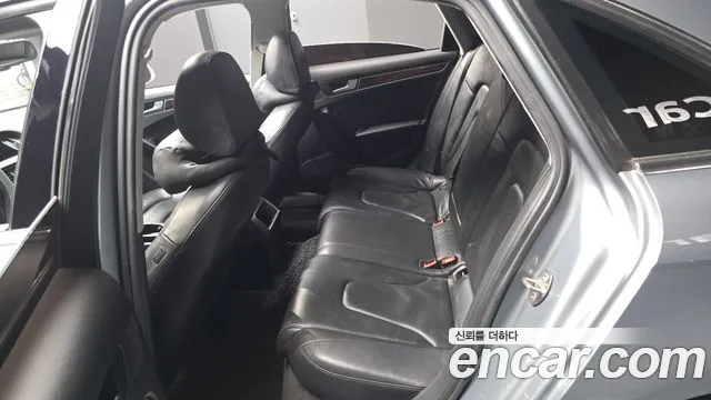 Audi A4 2010 thumb 11
