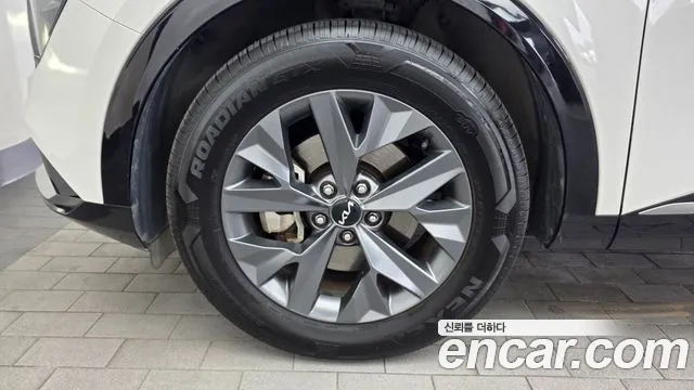 Kia Sportage 2023 thumb 5