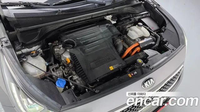 Kia Niro 2017 thumb 6