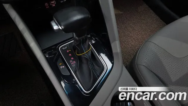 Kia Niro 2017 thumb 9