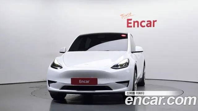 Tesla Model Y 2024 thumb 3