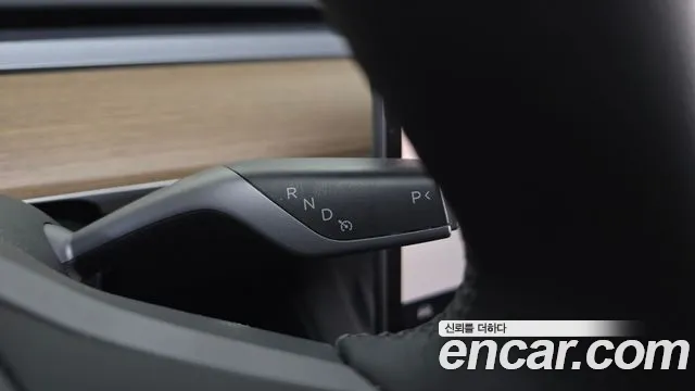 Tesla Model Y 2024 thumb 9