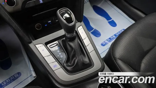 Hyundai Avante 2017 thumb 9