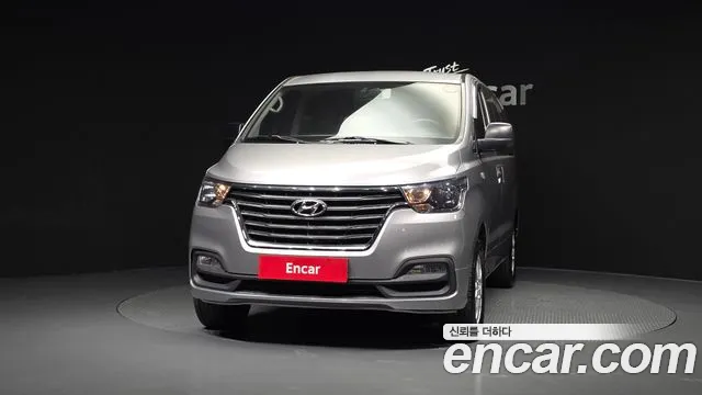 Hyundai Starex 2018 thumb 3