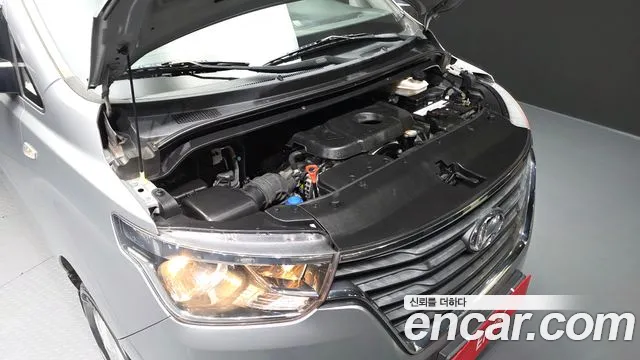 Hyundai Starex 2018 thumb 6