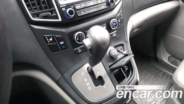 Hyundai Starex 2018 thumb 9