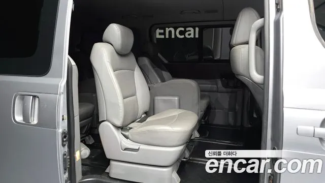 Hyundai Starex 2018 thumb 12