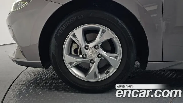 Hyundai Avante 2020 thumb 5