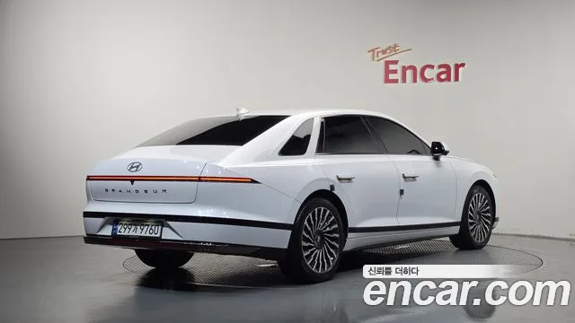 Hyundai Grandeur 2023 thumb 2