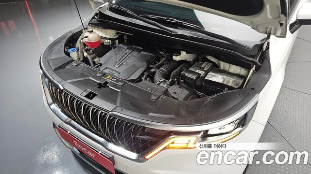 Kia Carnival 2021 thumb 6