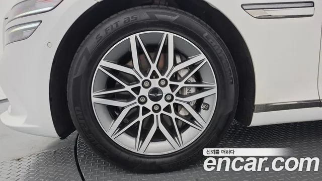 Genesis G80 2024 thumb 5