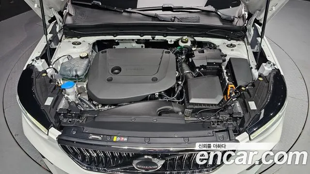 Volvo XC40 2025 thumb 6