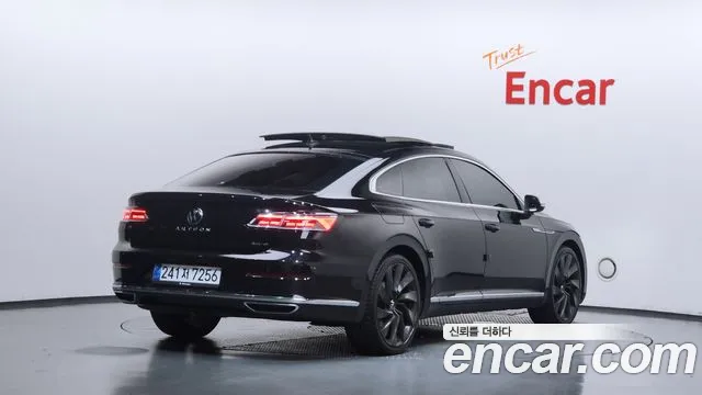 Volkswagen Arteon 2023 thumb 2