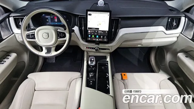 Volvo XC60 2025 thumb 7