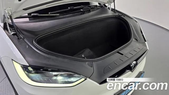 Tesla Model X 2023 thumb 5