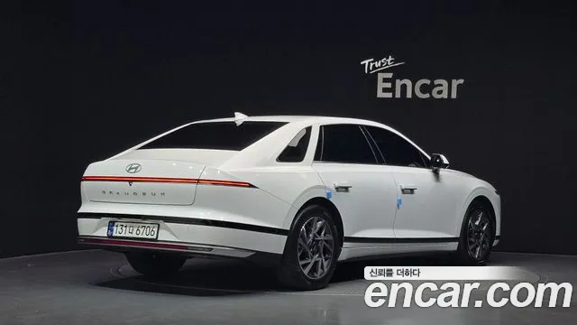 Hyundai Grandeur 2023 thumb 2