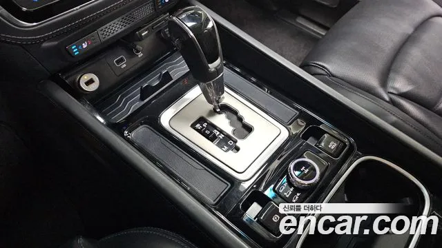 KG_Mobility_Ssangyong Rexton 2017 thumb 9