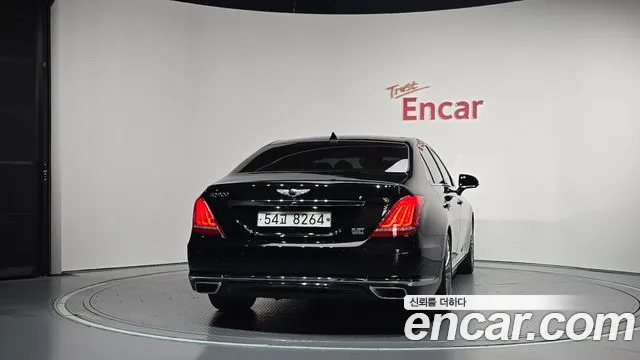 Genesis G90 2016 thumb 4