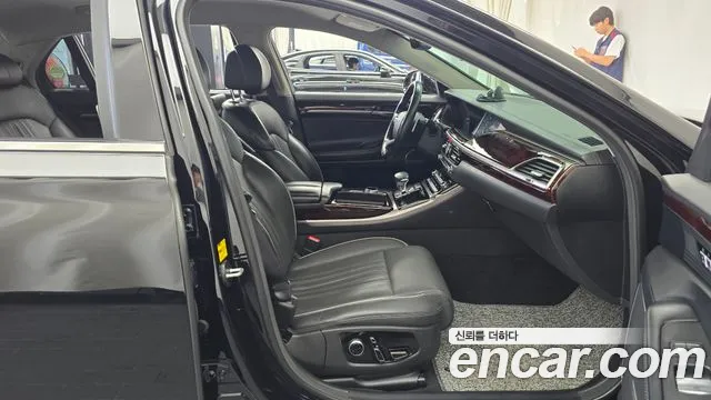 Genesis G90 2016 thumb 11
