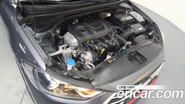 Hyundai Avante 2017 thumb 6