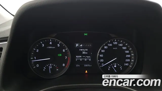 Hyundai Avante 2017 thumb 8