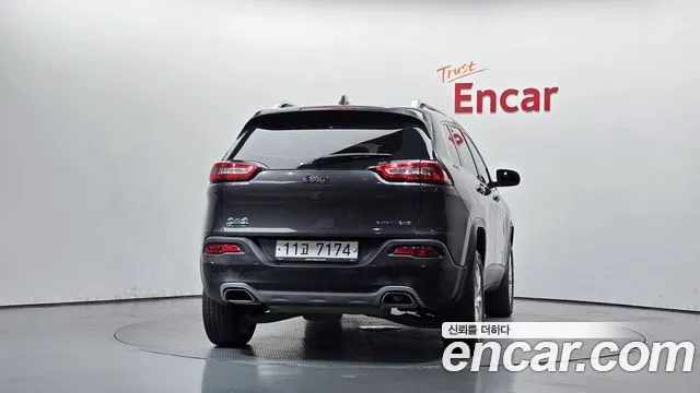 Jeep Cherokee 2015 thumb 4