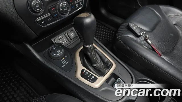 Jeep Cherokee 2015 thumb 9