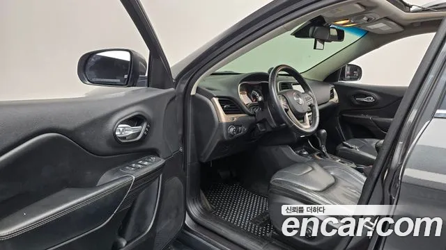Jeep Cherokee 2015 thumb 10