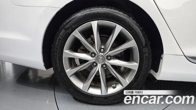 Hyundai Grandeur 2016 thumb 5