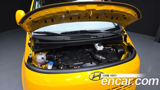 Hyundai Staria 2024 thumb 5
