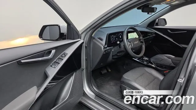 Kia Niro 2023 thumb 10